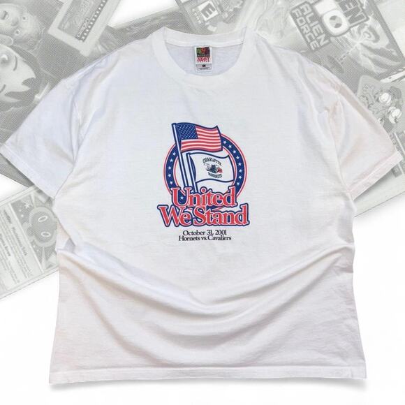 White Vintage NBA Charlotte Hornets Vs Cleveland Cavaliers Graphic Tee - Picture 1 of 6